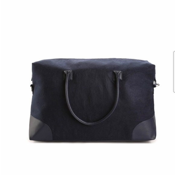 ♻️Reposted New DSW navy felt weekender bag for your traveling - Picture 4 of 14